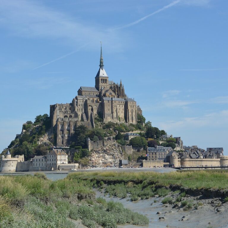 mont saint michel, handle, normandy-2281277.jpg